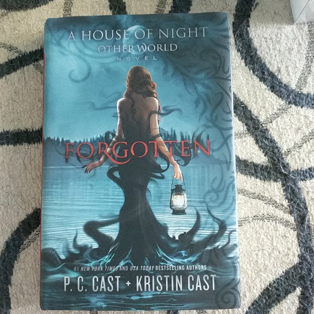 Forgotten (H.O.N. Otherworld Novel)